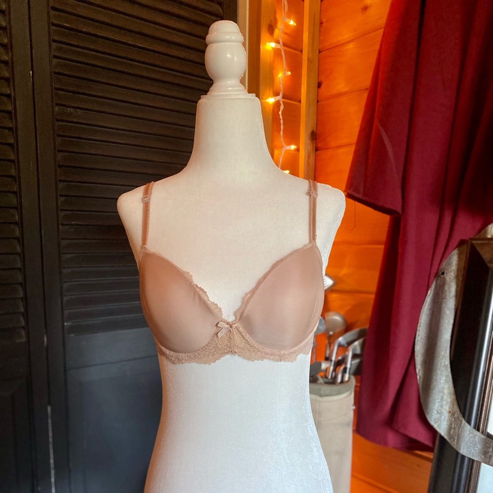 Victoria Secret Bra gently used size 32D